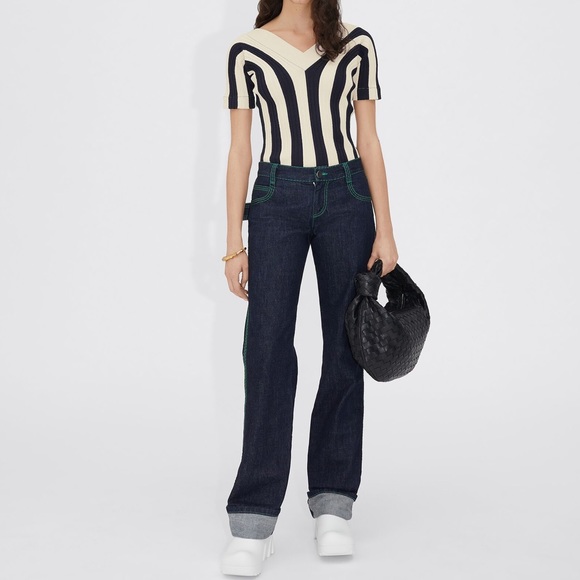 Bottega Veneta Teen Jodie Leather Bag - Picture 3 of 12